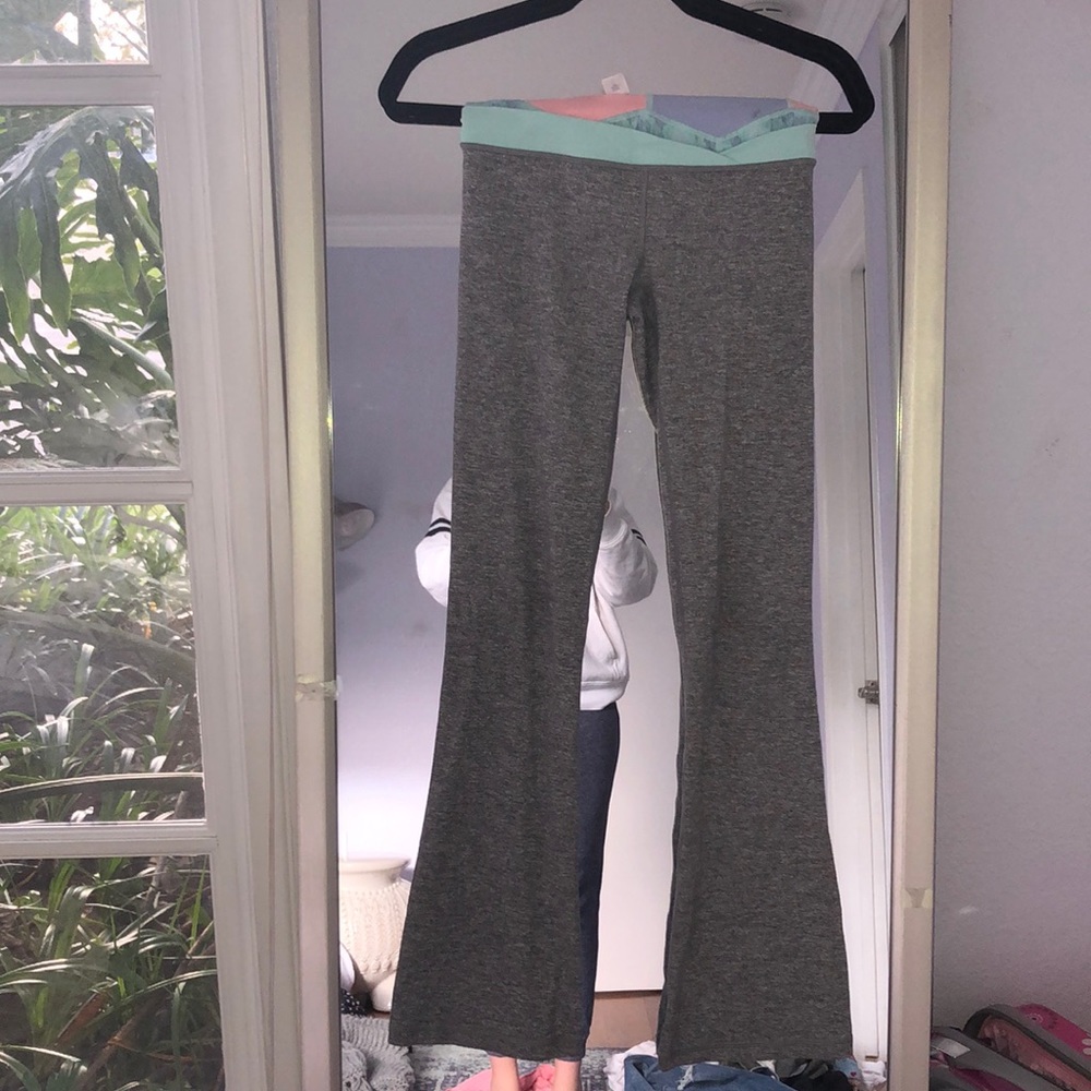 Ivivva bootcut leggings